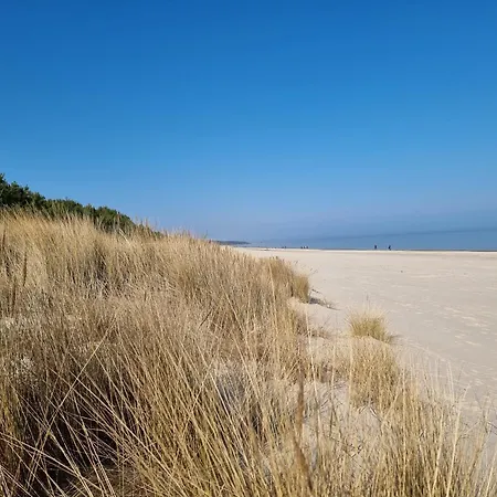 Apartment Duene 4 - Ferienunterkunft Mit Eigenem Garten In Der Beliebten Duenenresidenz - Sanftes Meeresrauschen Inklusive *