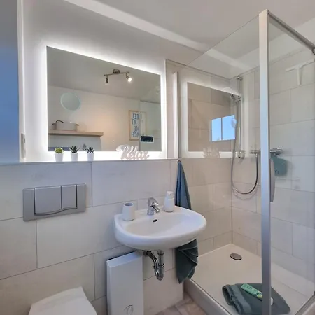 Apartment Duene 4 - Ferienunterkunft Mit Eigenem Garten In Der Beliebten Duenenresidenz - Sanftes Meeresrauschen Inklusive