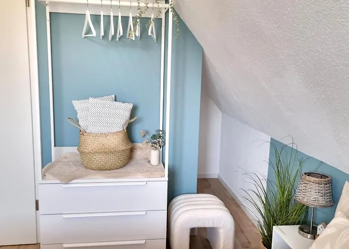 Apartment Düne 4 - Ferienunterkunft Mit Eigenem Garten In Der Beliebten Dünenresidenz - Sanftes Meeresrauschen Inklusive *