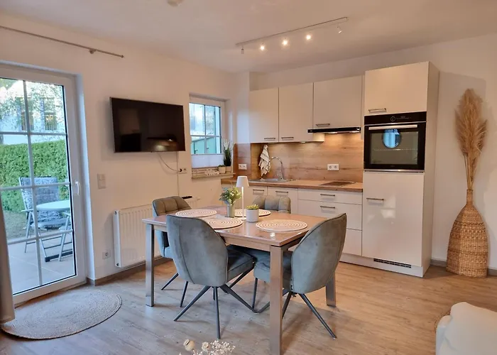 Apartment Düne 4 - Ferienunterkunft Mit Eigenem Garten In Der Beliebten Dünenresidenz - Sanftes Meeresrauschen Inklusive Karlshagen